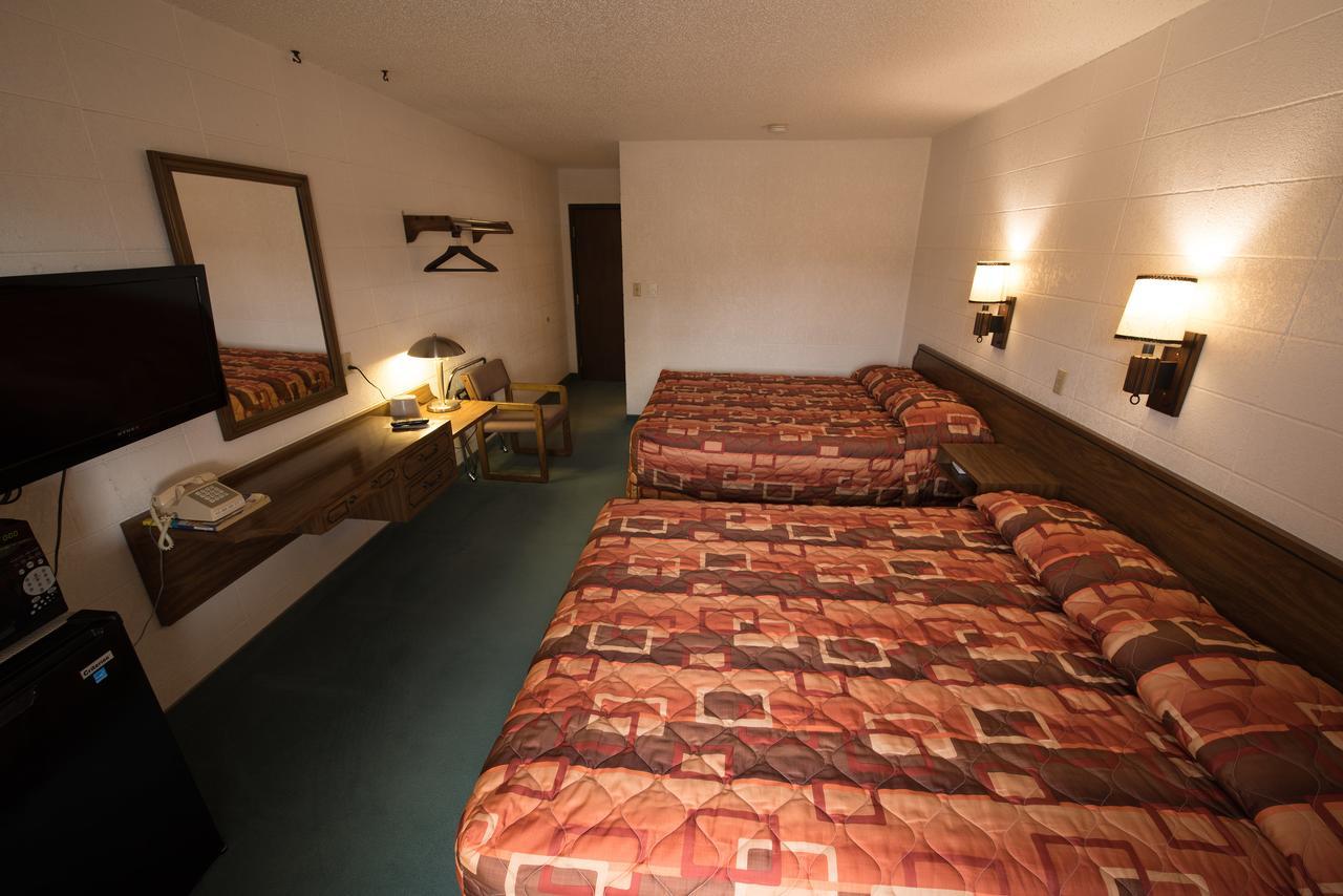 American Inn Express Murdo Bagian luar foto