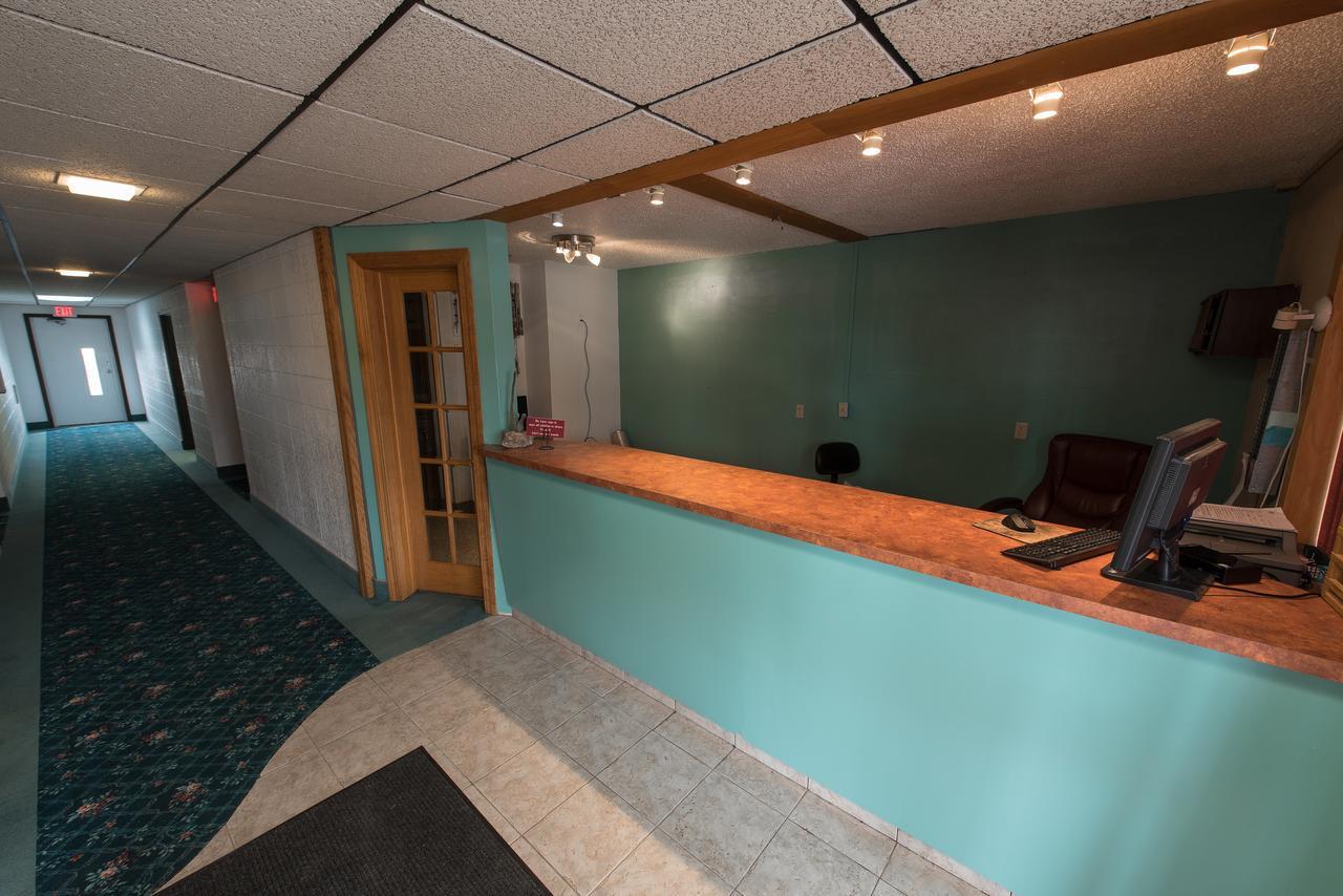 American Inn Express Murdo Bagian luar foto